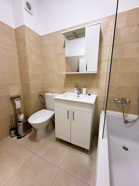 13 Septembrie, parc Sebastian, proprietar, garsoniera premium,