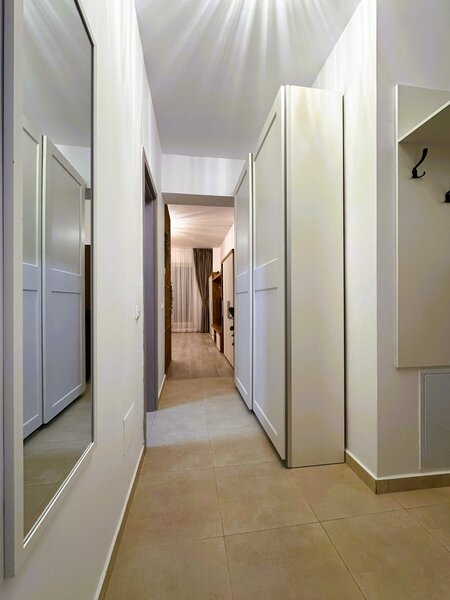 13 Septembrie, parc Sebastian, proprietar, garsoniera premium,